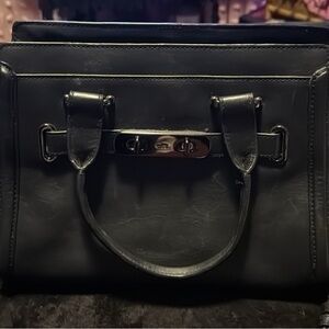 Coach Swagger Black Leather Shoulder Bag